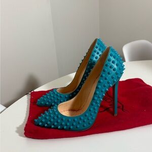 Christian Louboutin Pigalle Spikes 100 Pumps – Turquoise